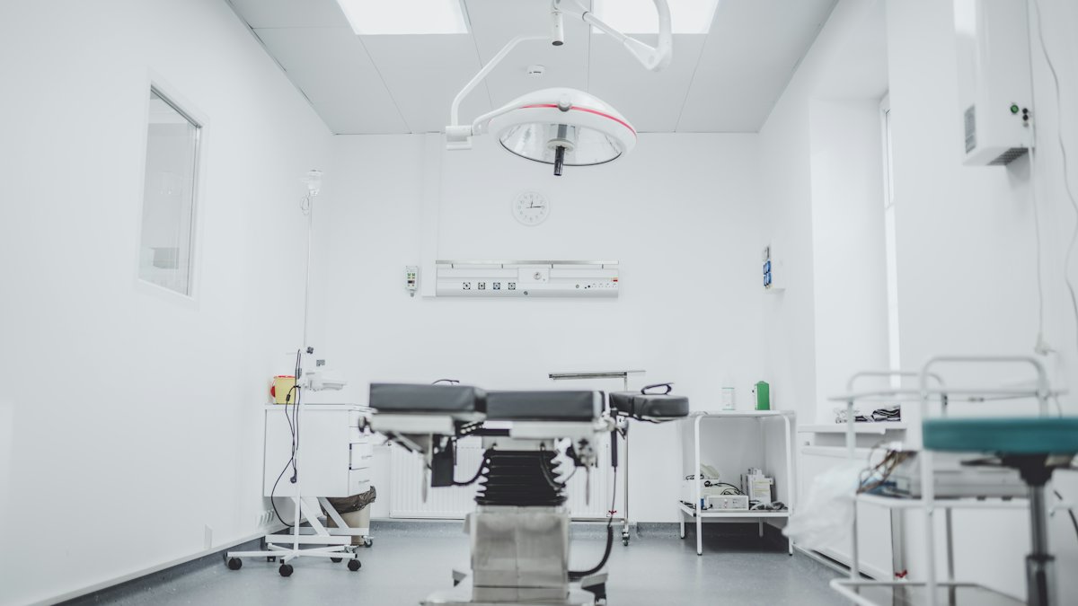 An empty, prepared clinical procedure room